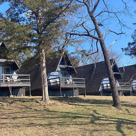 Calm Waters Resort Indian Point Exterior photo