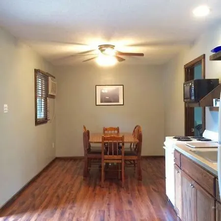 Calm Waters Resort Indian Point Room photo